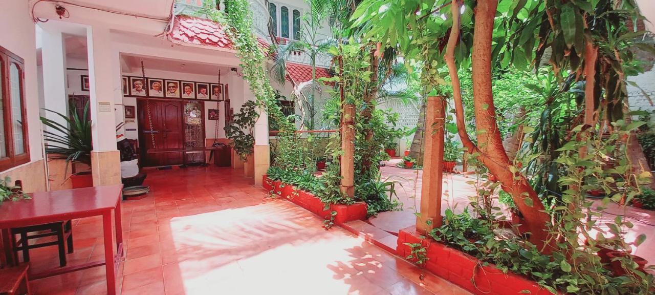 Daphne Hotel Mamallapuram Esterno foto
