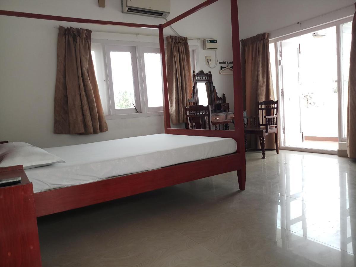 Daphne Hotel Mamallapuram Esterno foto