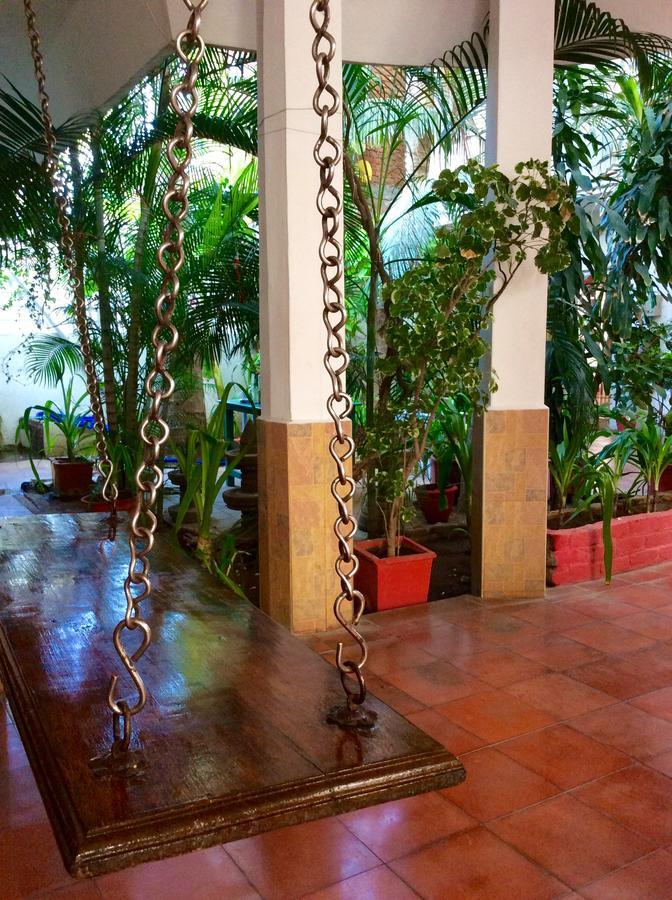 Daphne Hotel Mamallapuram Esterno foto